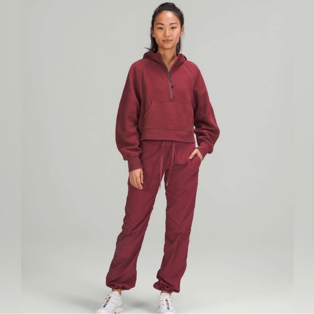 Lululemon Scuba Oversized 1/2 zip. Size M/L